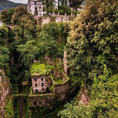 アル パルコ プリマヴェーラ ベッド・アンド・ブレックファスト 4*